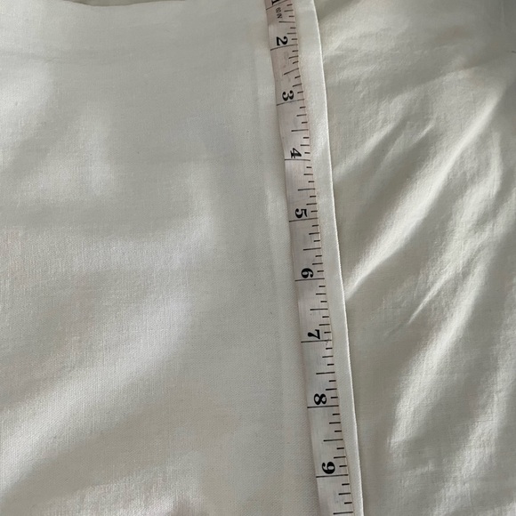 Laura Studio size 10 white linen pants. - Picture 4 of 11